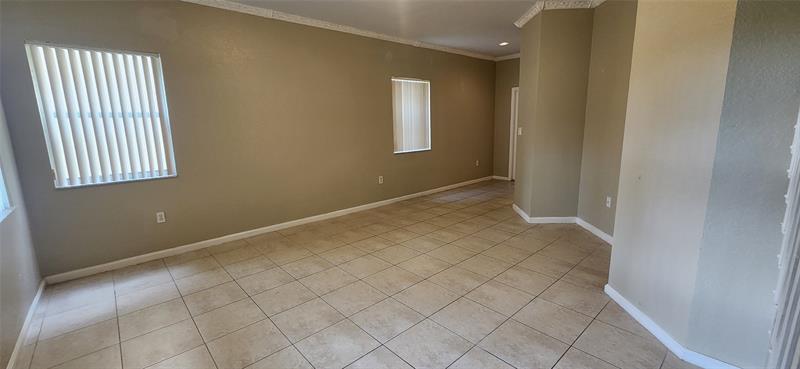 Image 4 of 38 For 7478 17th Dr