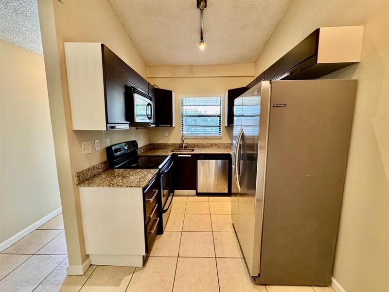 Details for 11211 Royal Palm Blvd  11211, Coral Springs, FL 33065