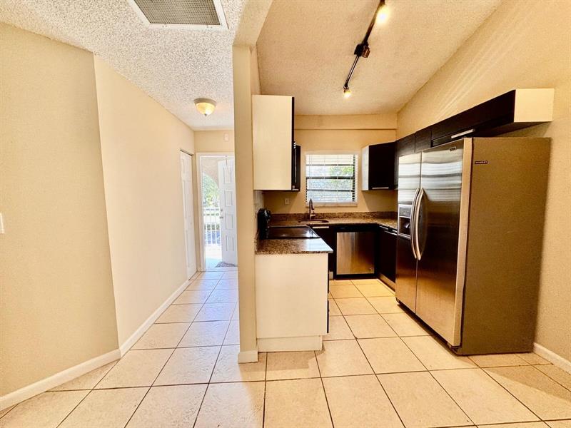 Image 5 of 23 For 11211 Royal Palm Blvd  11211