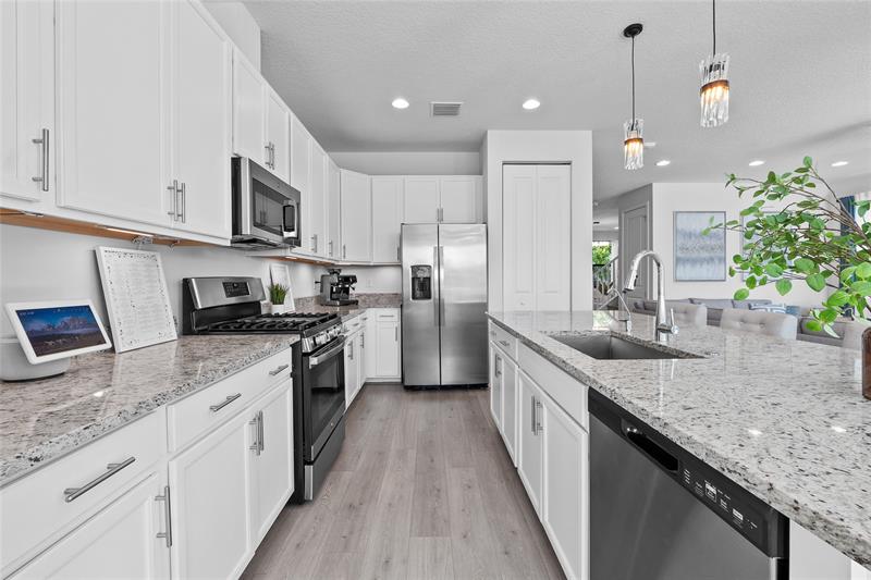 Image 12 of 59 For 7151 Villamar Way