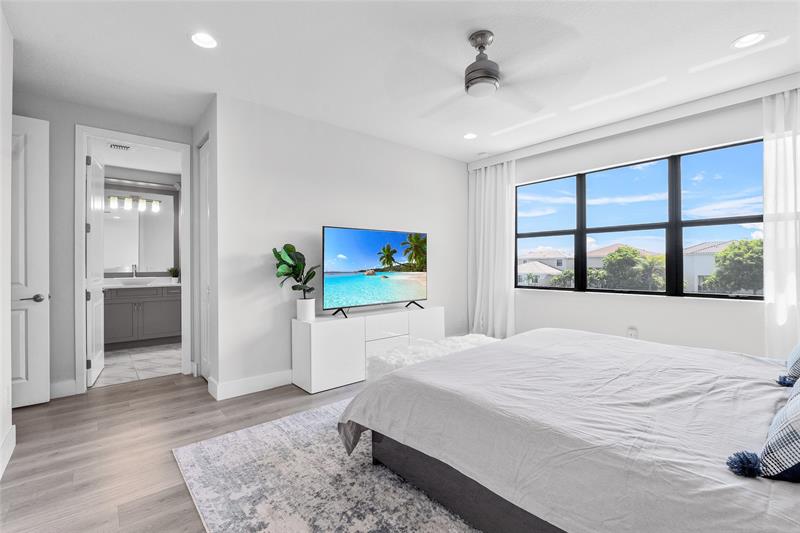 Image 22 of 59 For 7151 Villamar Way