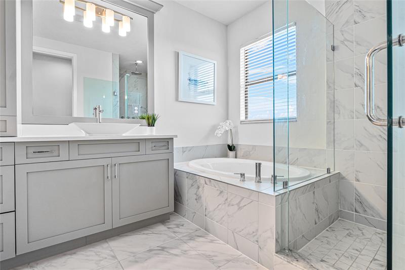 Image 26 of 59 For 7151 Villamar Way