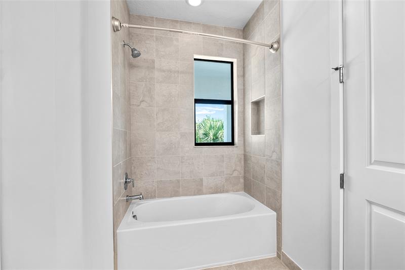 Image 29 of 59 For 7151 Villamar Way