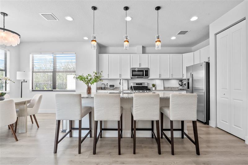 Image 8 of 59 For 7151 Villamar Way