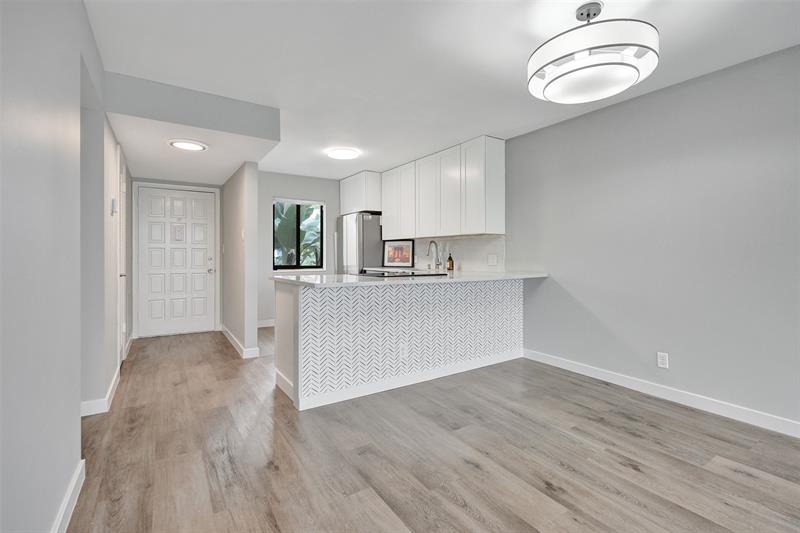 Details for 4539 Luxemburg Ct  201, Lake Worth, FL 33467