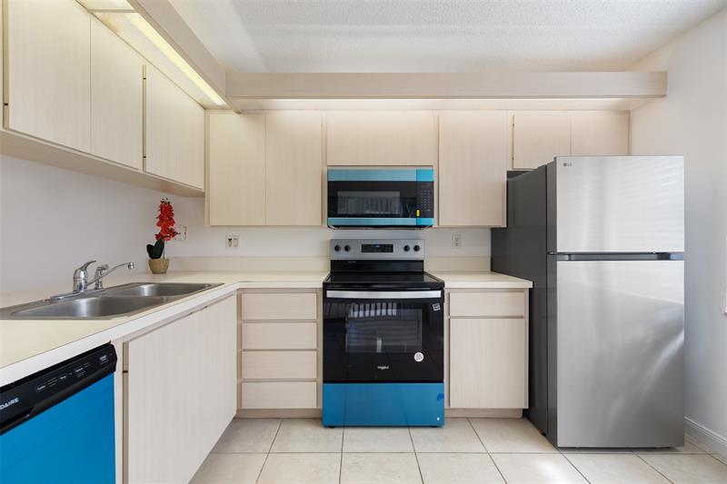 Image 16 of 38 For 5203 Wheatley Ct