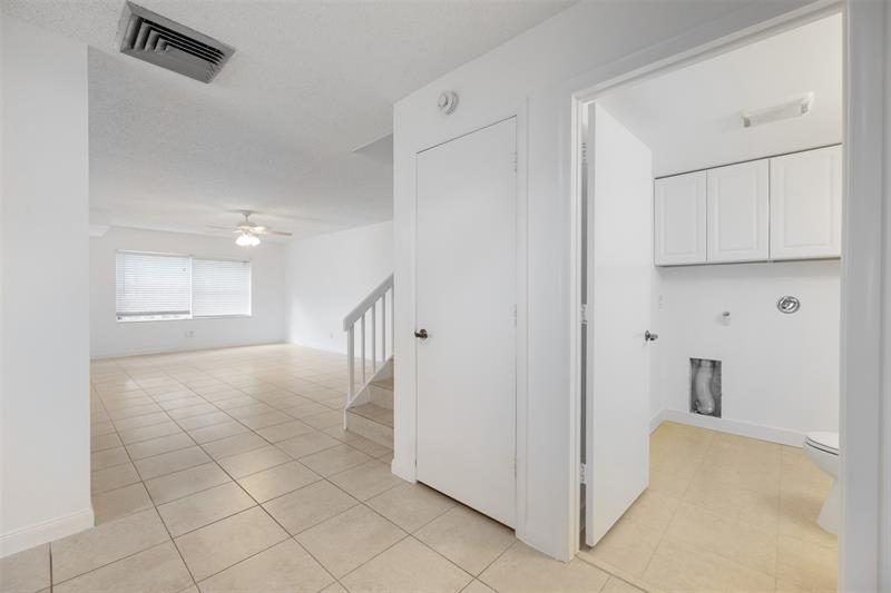 Image 20 of 38 For 5203 Wheatley Ct