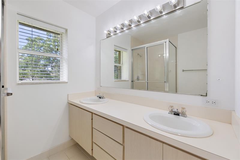 Image 34 of 38 For 5203 Wheatley Ct