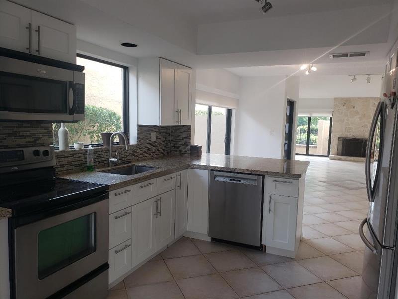 Image 11 of 34 For 6829 Pradera Drive