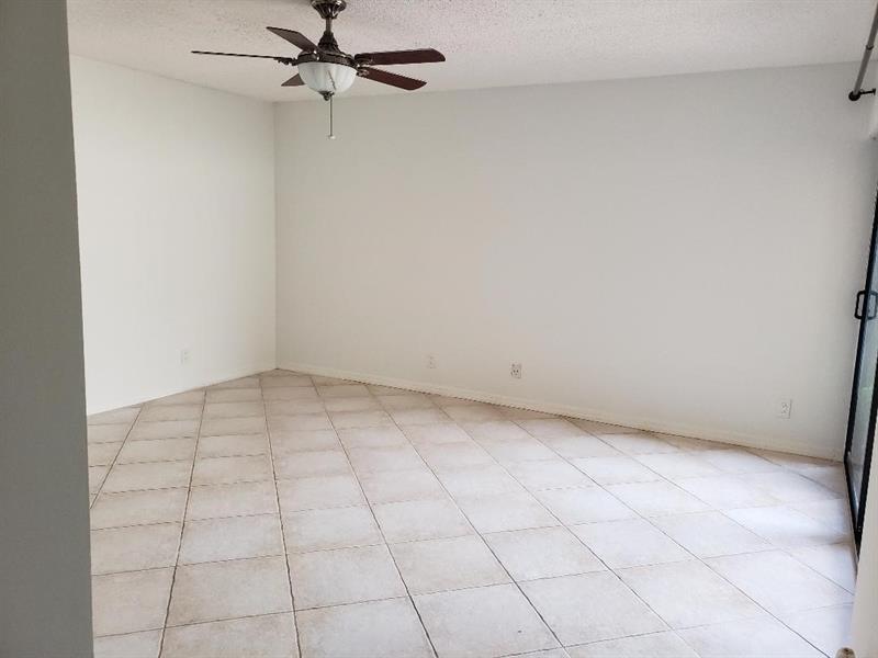 Image 16 of 34 For 6829 Pradera Drive