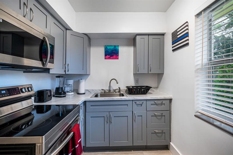 Image 7 of 15 For 1125 80th St
