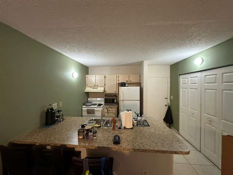 Image 4 of 9 For 2401 Riverside Dr  311-b