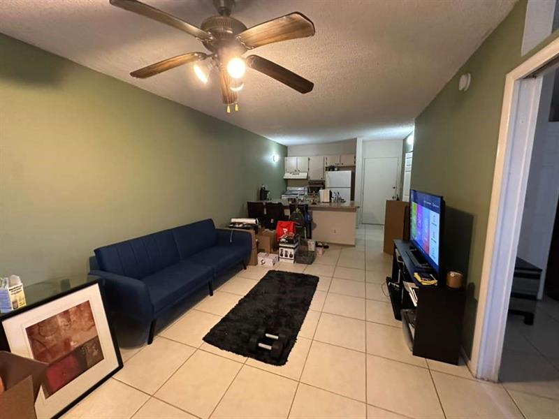 Image 5 of 9 For 2401 Riverside Dr  311-b