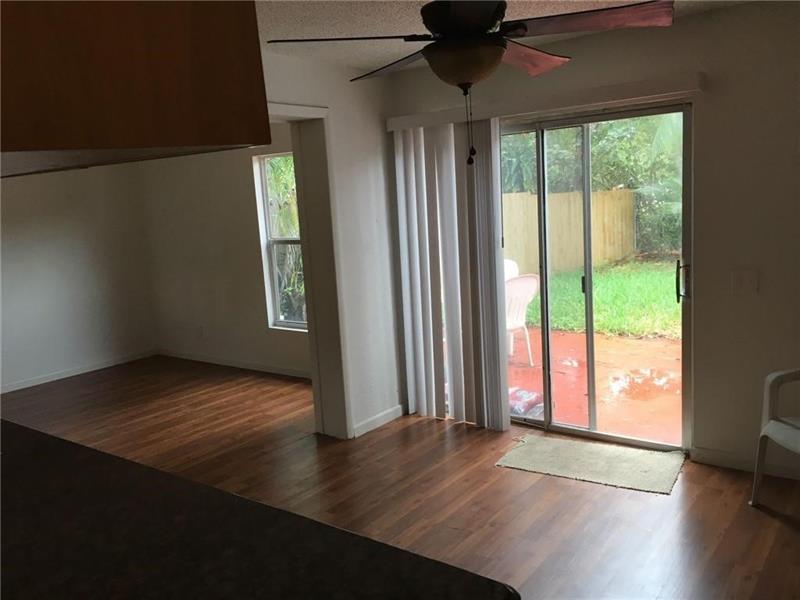 Image 3 of 16 For 264 Sunshine Dr