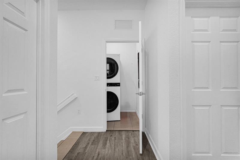 Image 19 of 65 For 1901 5th Ct  