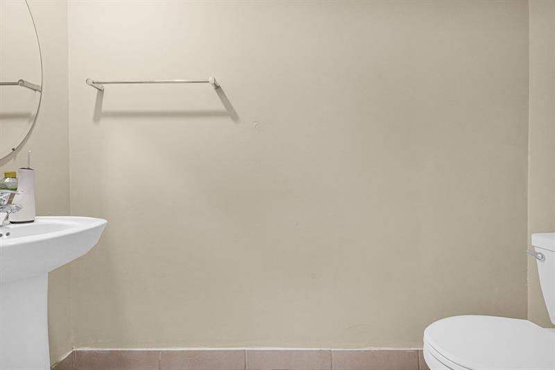 Image 40 of 65 For 1901 5th Ct  