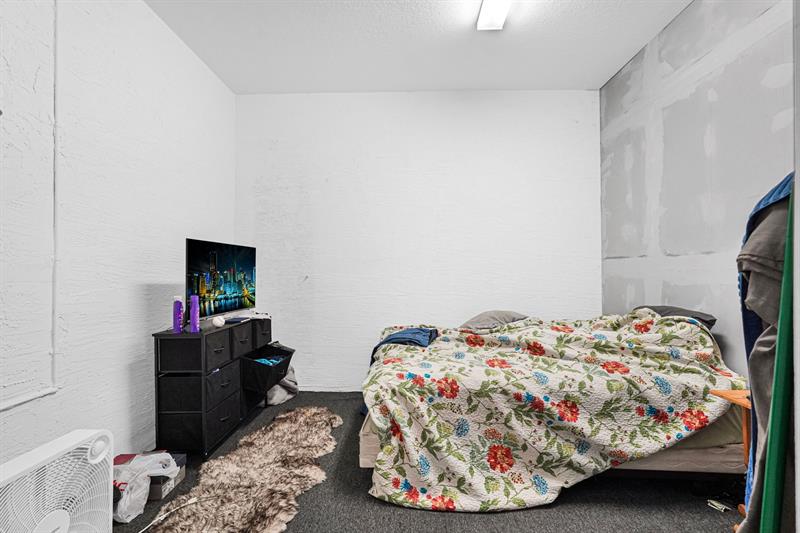 Image 55 of 65 For 1901 5th Ct  