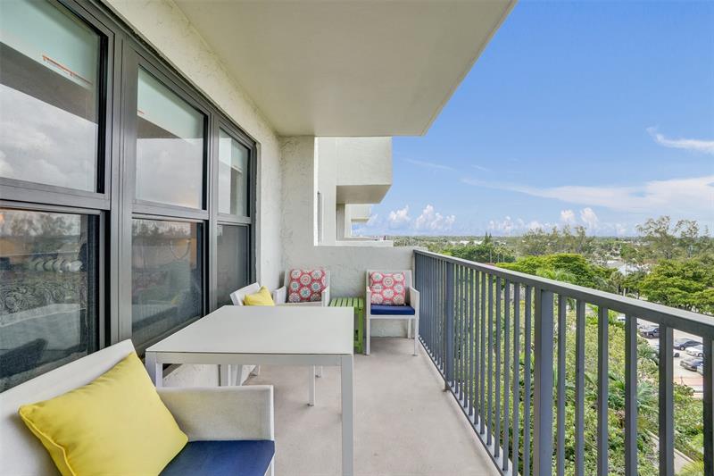 Image 16 of 28 For 3200 Port Royale Dr  809