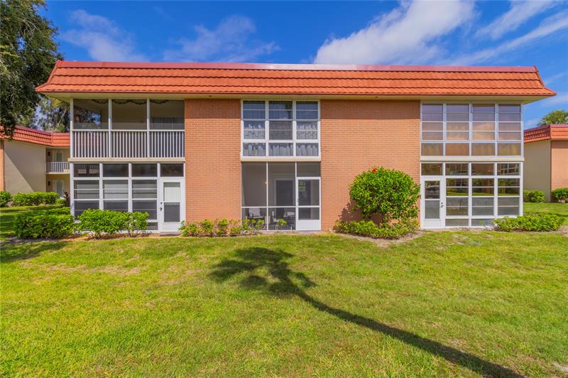 Image 20 of 22 For 50 Woodland Dr  104