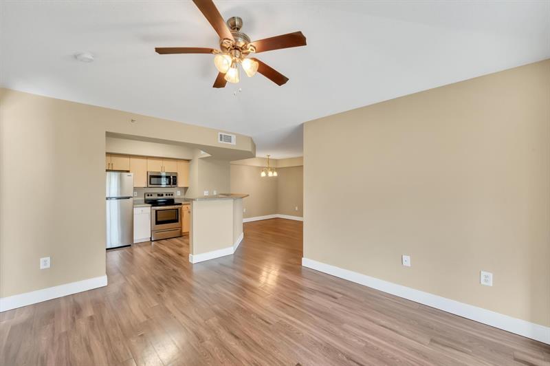 Image 17 of 19 For 3761 Mediterranean Ln  112