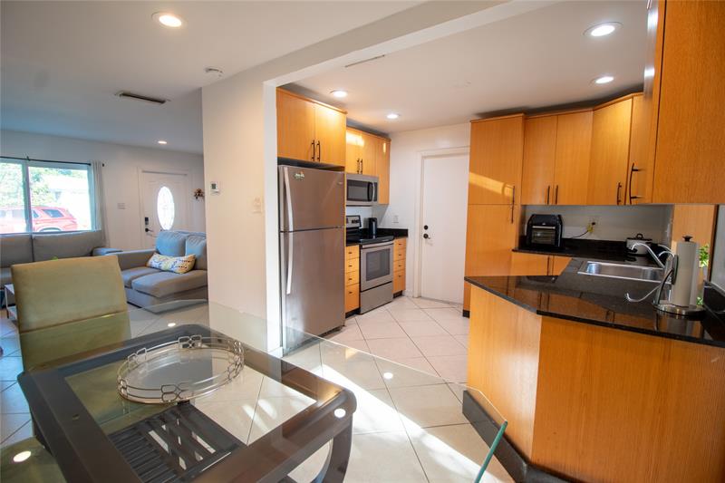 Image 16 of 48 For 730 75th Ave