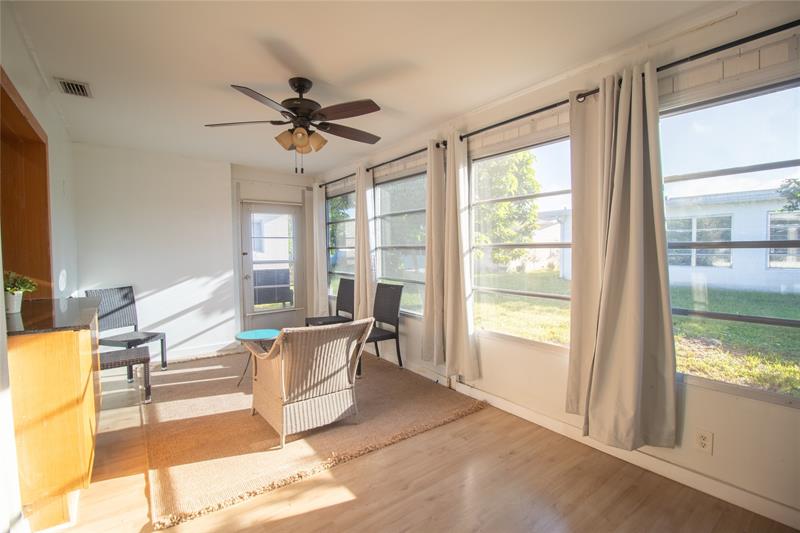 Image 21 of 48 For 730 75th Ave