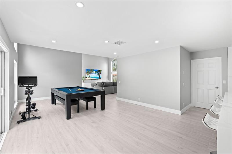 Image 11 of 53 For 11661 3rd Dr