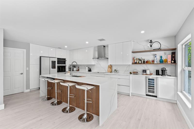 Image 15 of 53 For 11661 3rd Dr