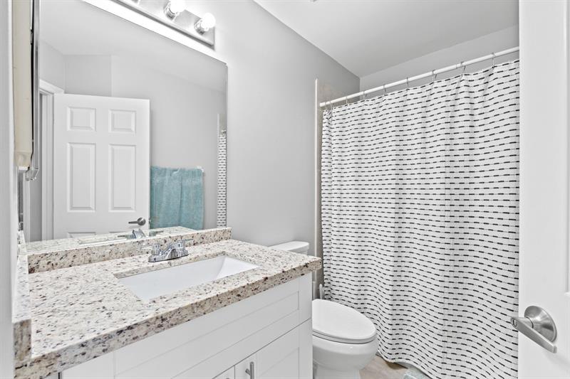 Image 31 of 53 For 11661 3rd Dr