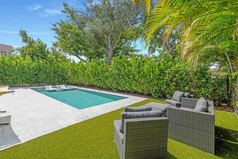 Image 41 of 53 For 11661 3rd Dr