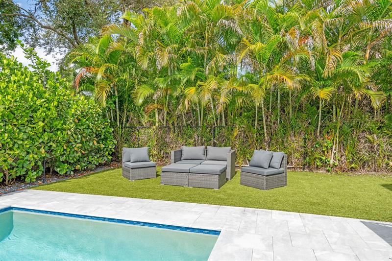 Image 42 of 53 For 11661 3rd Dr
