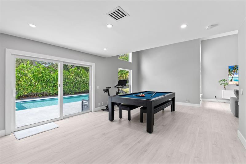 Image 8 of 53 For 11661 3rd Dr