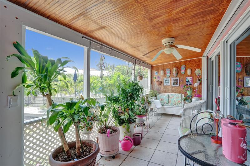 Image 10 of 37 For 5630-5636 27th Ave