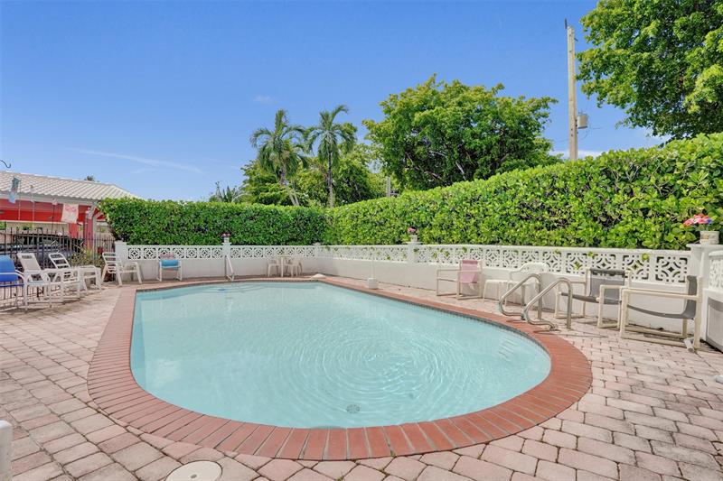 Image 6 of 37 For 5630-5636 27th Ave