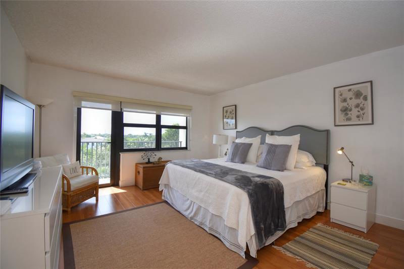 Image 14 of 55 For 5100 Ocean Blvd  516