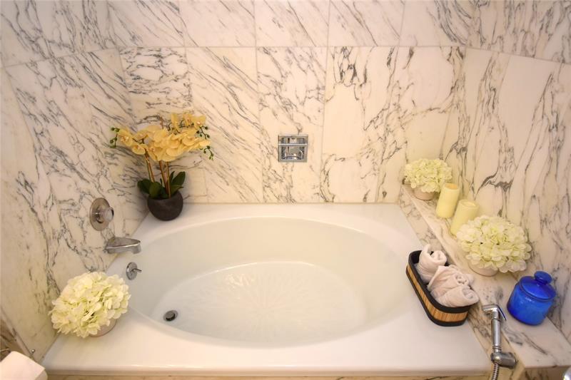 Image 31 of 55 For 5100 Ocean Blvd  516