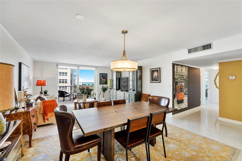 Image 12 of 40 For 1601 Ocean Dr  902