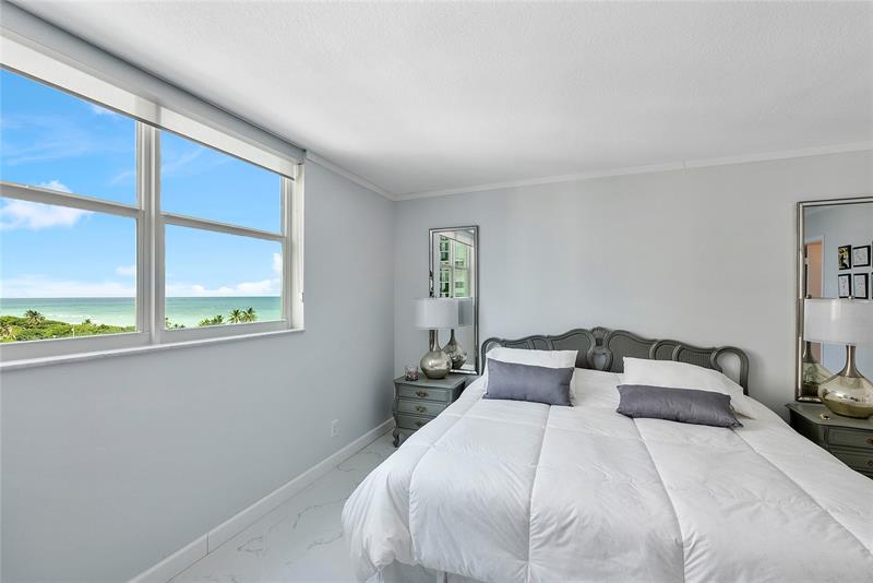 Image 20 of 40 For 1601 Ocean Dr  902