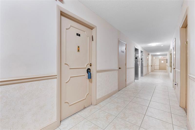 Image 36 of 40 For 1601 Ocean Dr  902