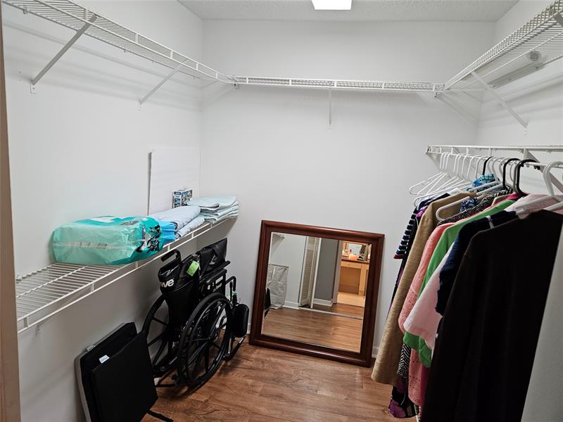 Image 18 of 34 For 5203 Europa Dr  G