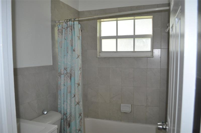 Image 6 of 6 For 6425 25th St