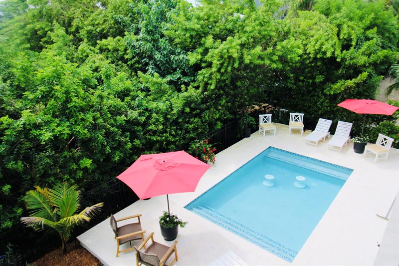 Image 3 of 27 For 239 Seaview Dr