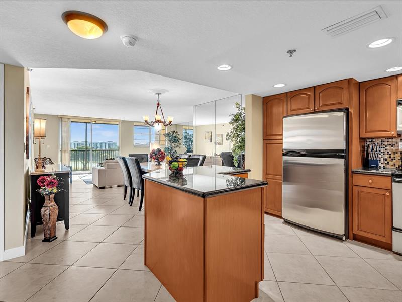 Image 3 of 49 For 3300 Rolling Hills Cir  705