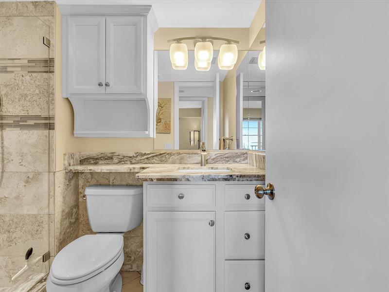 Image 32 of 49 For 3300 Rolling Hills Cir  705