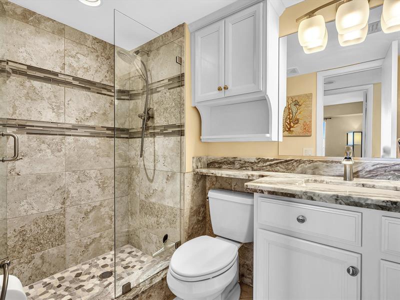 Image 8 of 49 For 3300 Rolling Hills Cir  705