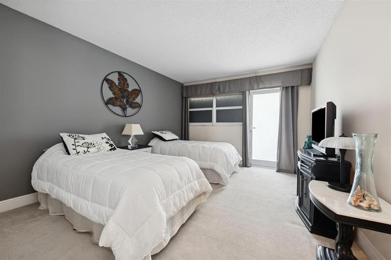 Image 13 of 15 For 328 Ocean Blvd  1007