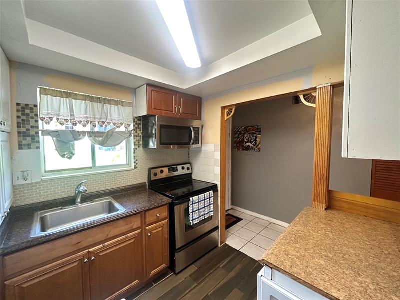 Image 4 of 7 For 6100 Forest Hill Blvd  101