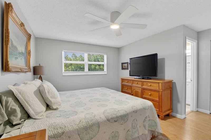 Image 18 of 37 For 2601 3rd Ct  403