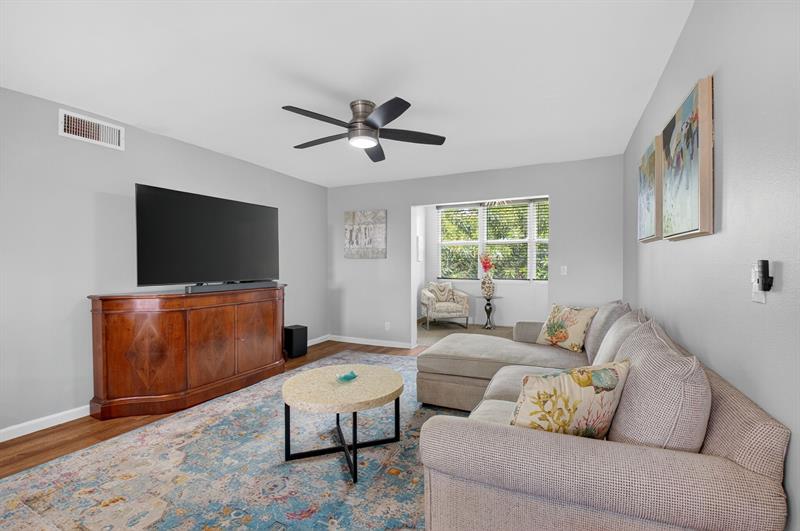 Image 6 of 37 For 2601 3rd Ct  403
