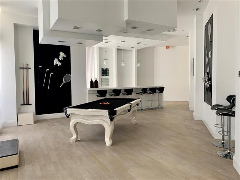 Image 22 of 33 For 350 Miami Ave  1608